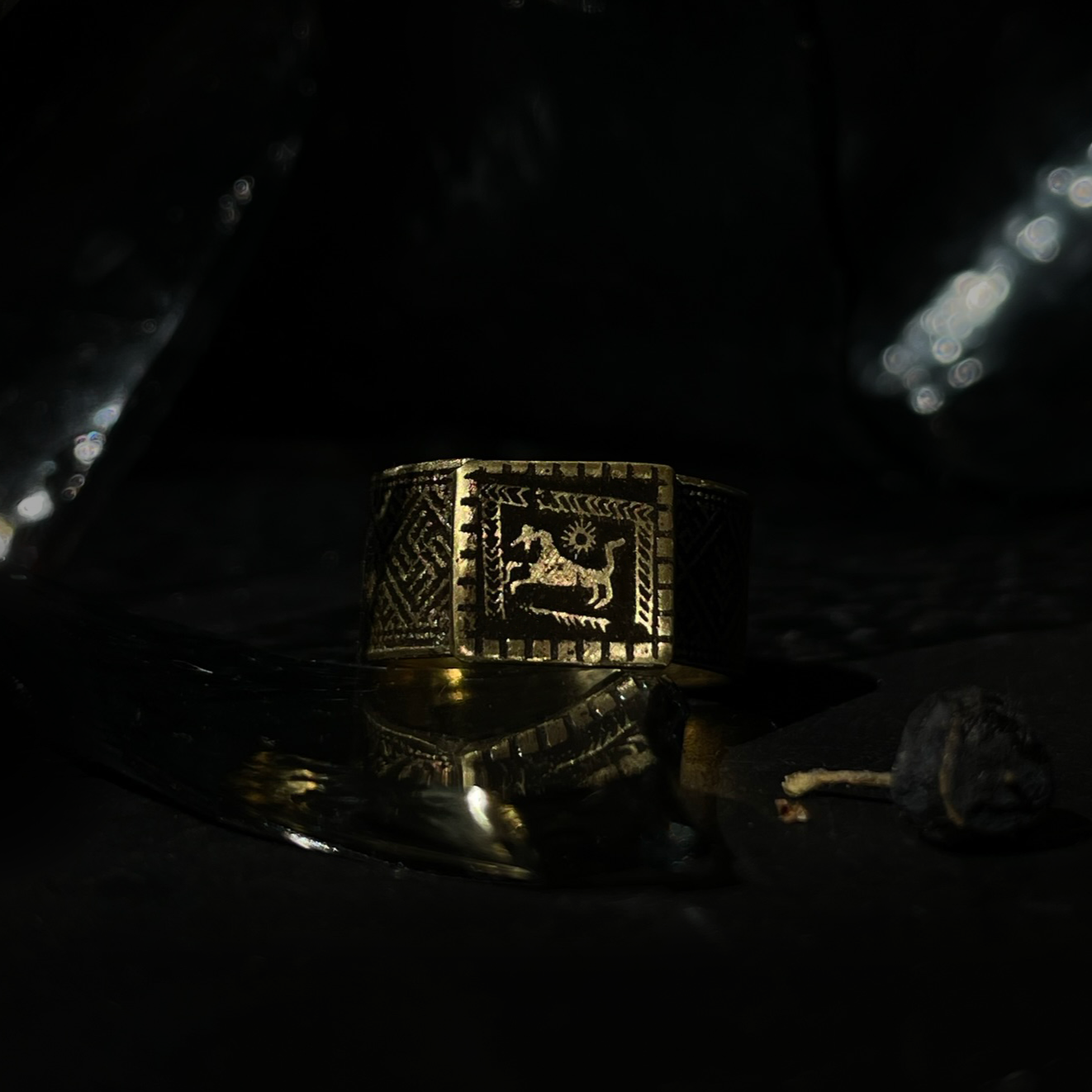 Signatarinis baltų zodiako žiedas