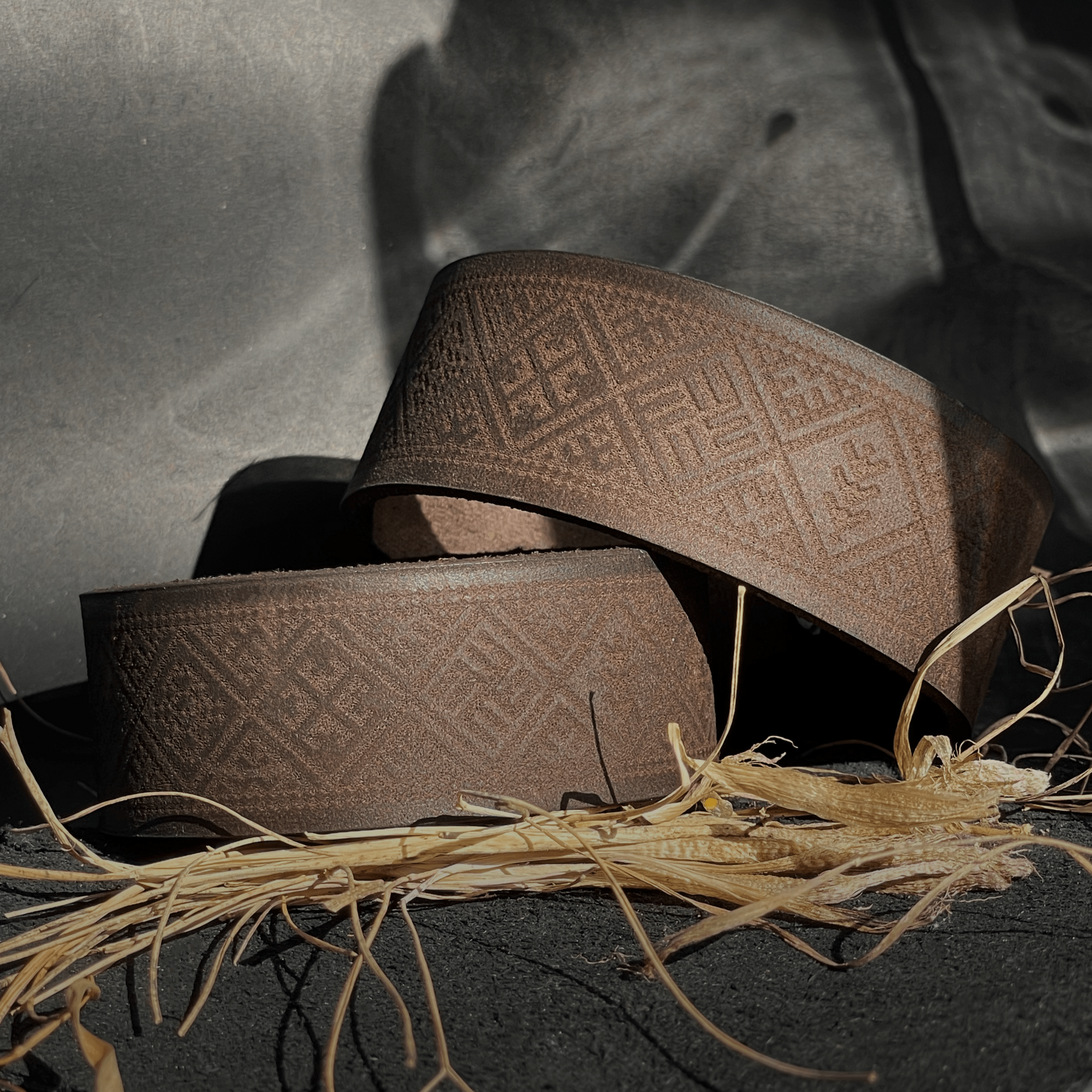 Dark brown leather bracelet