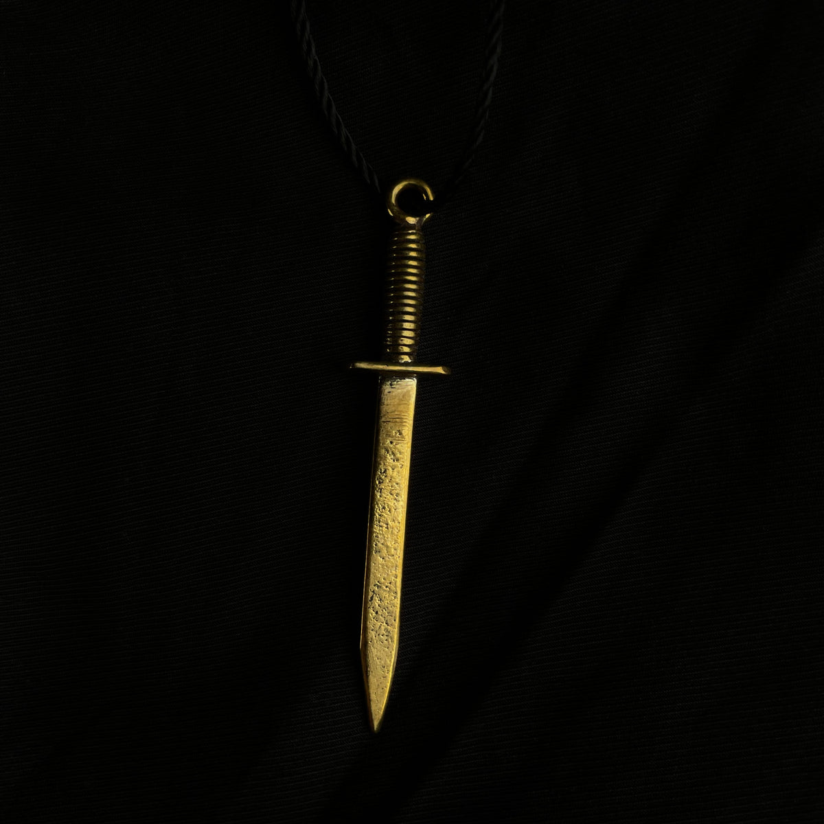 Pendant "Dagger"
