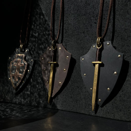 Pendant "The Lost Shields"