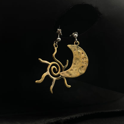 Auskarai "Diena ir naktis"