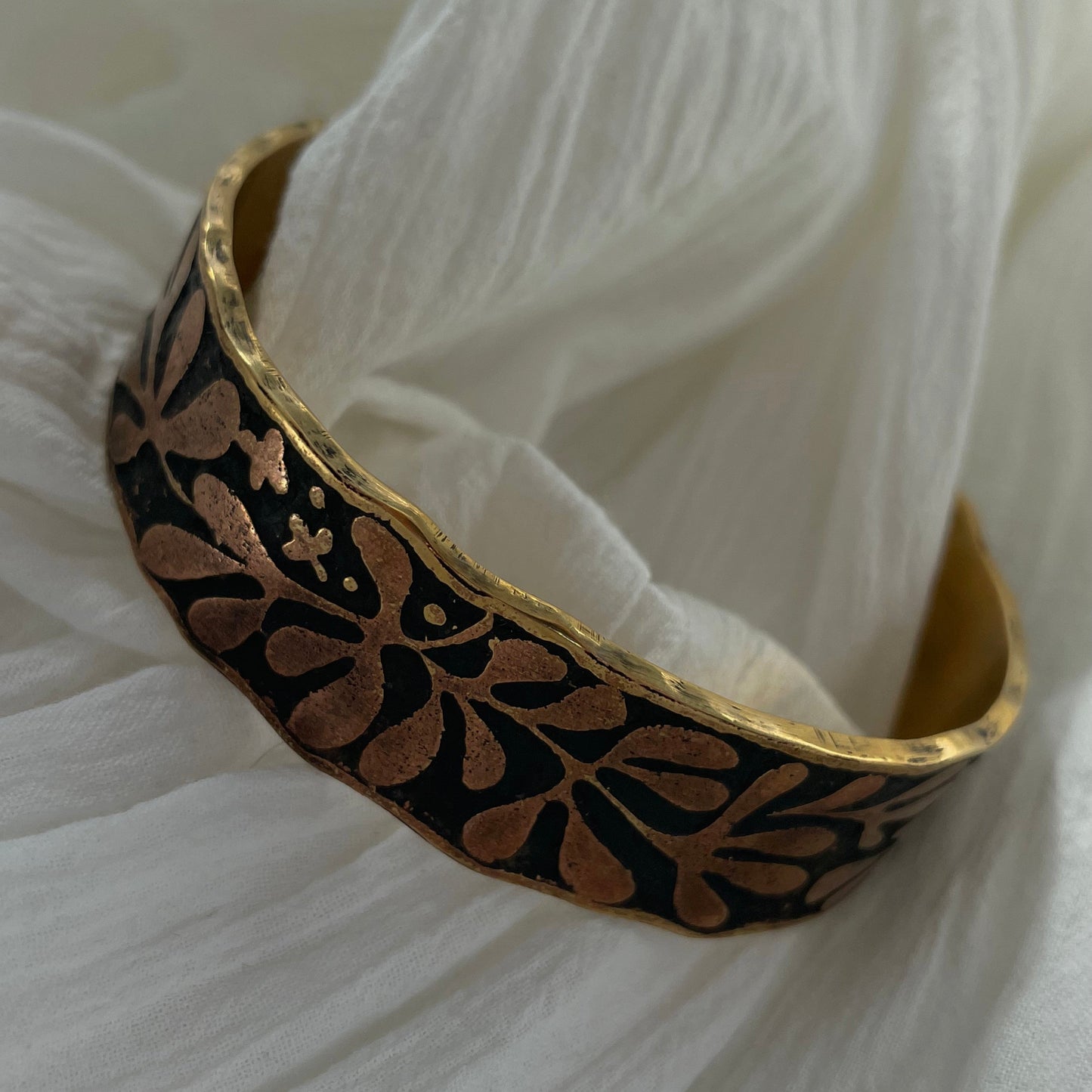 Brass bracelet "Rue"