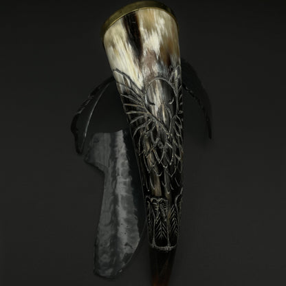 #5 Ranka graviruotas ir žalvariu apkaustytas 55 ml ragas gėrimams